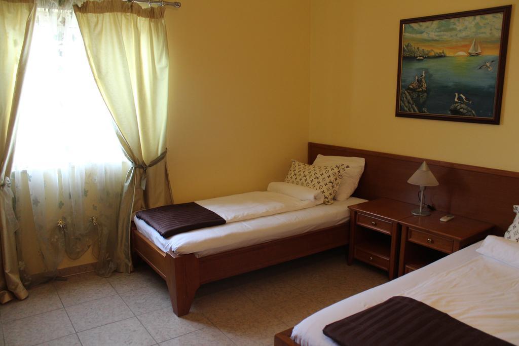 Tazex Apartments Herceg Novi Bilik gambar